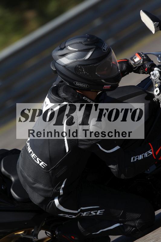 Archiv-2022/50 09.08.2022 MSS und TÖFF Track Day ADR/Gruppe rot/backside